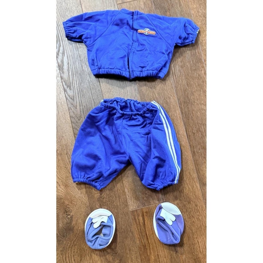 The World of Snoopy Tales Clothing Vintage Charlie Brown Blue Sweatsuit & Shoes